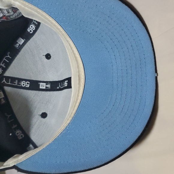 New Era 30th anniversary Toronto BlueJays Fitted Hat - Picture 6 of 6